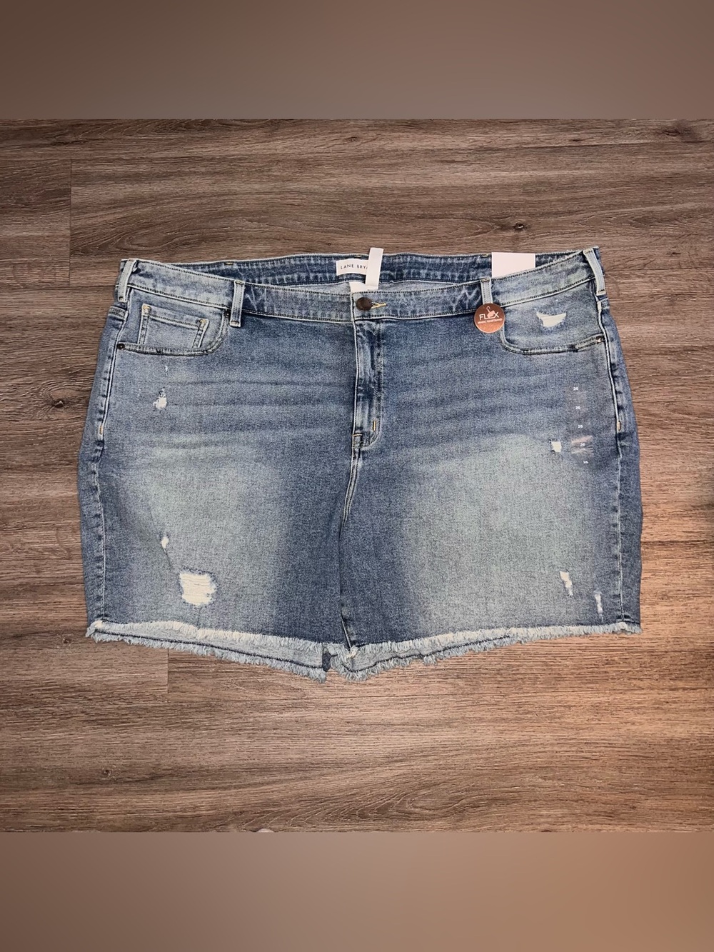 Lane Bryant-Mid Rise Girlfriend Short, Size 26